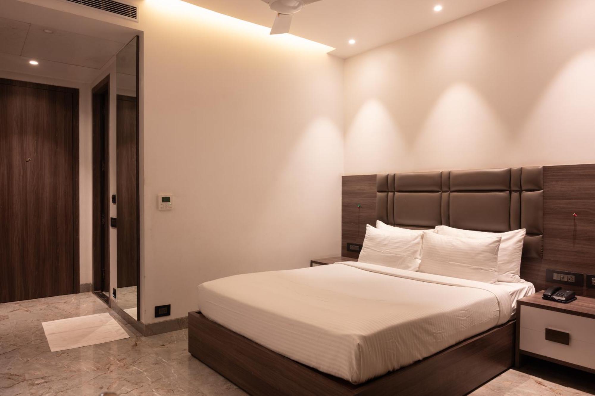 Econest Hotel Tarapith Exterior foto
